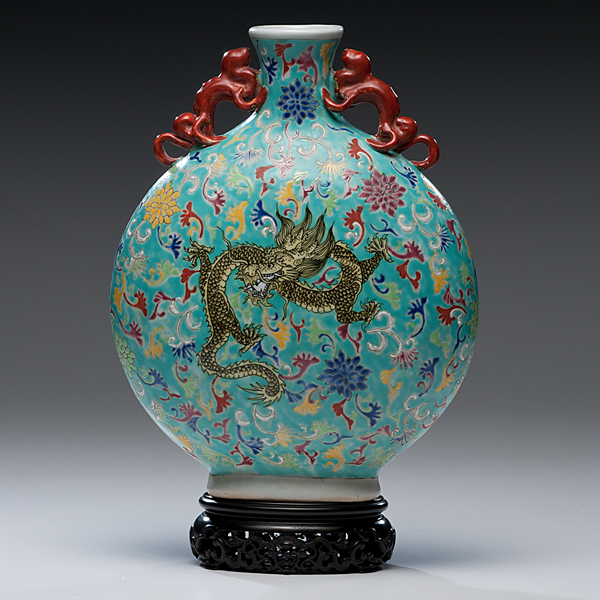 Chinese Moon Flask Chinese a polychrome