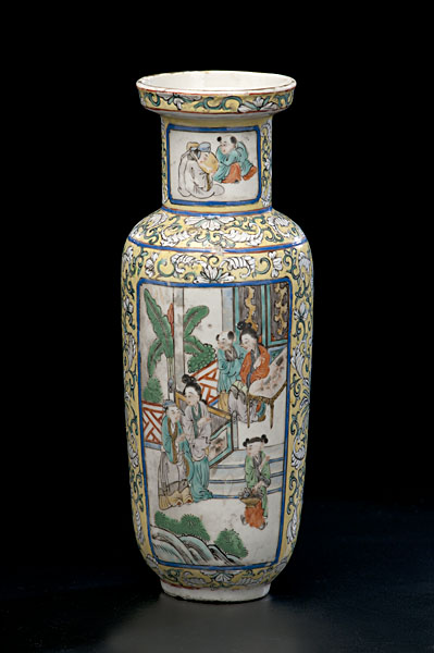 Chinese Famille Jaune Vase Chinese 160097