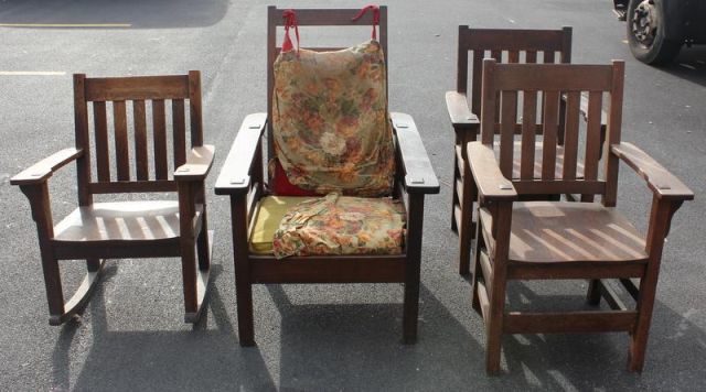 4 Mission Oak Chairs. 1 Pair 1 Single