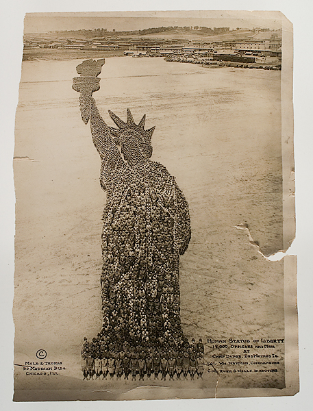 Mole Thomas Human Statue of Liberty 160466