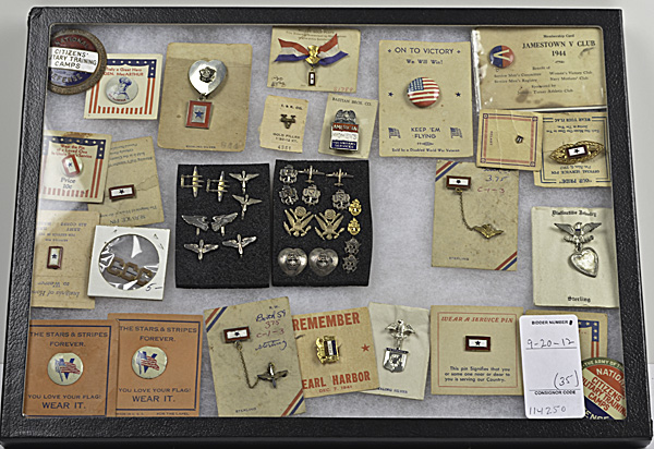 US WWII Homefront Pins and Ear 1604f5