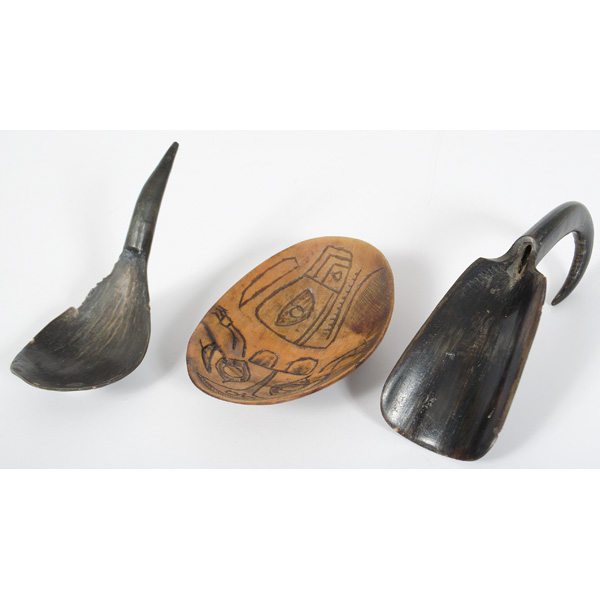 Horn Spoons and Carved Horn Bowl 16061a