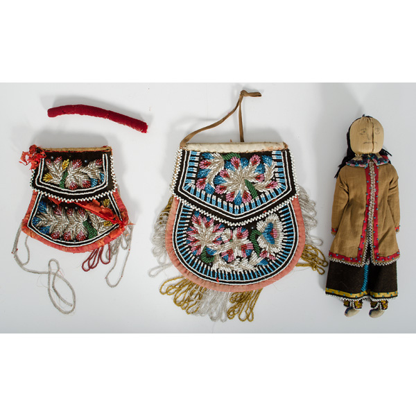 Iroquois Beaded Pouches and Corn 160776