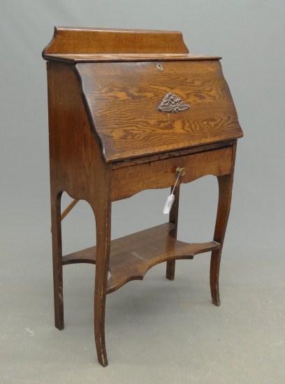 Victorian oak slant lid desk 26  163131