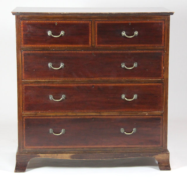 An Edwardian mahogany chest of 16338c