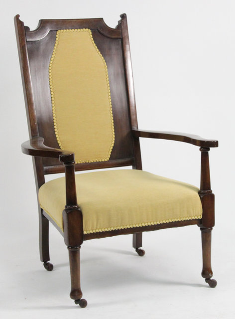 An Edwardian mahogany open armchair 1633ce