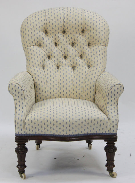 A Victorian upholstered armchair 1633d3