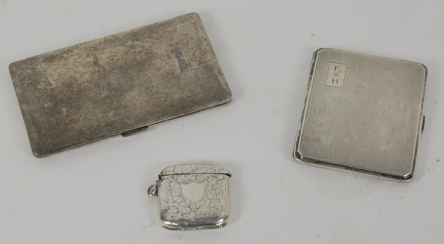 An engine turned silver cigarette 16349b