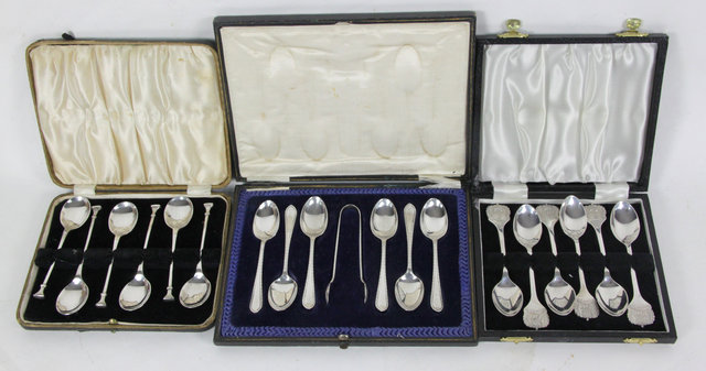 A cased set of six Queen s Silver 16349d