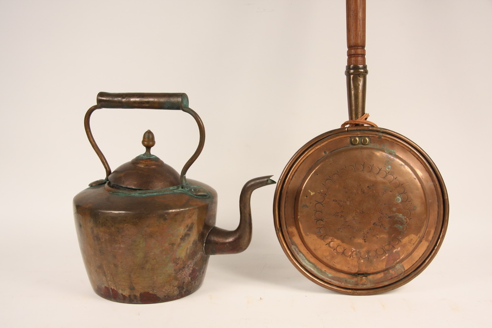 EARLY COPPER KETTLE AND BEDWARMER 1634f7