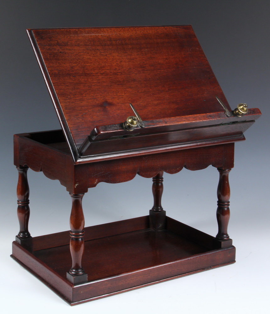 MINIATURE BOOKSTAND - Fine English