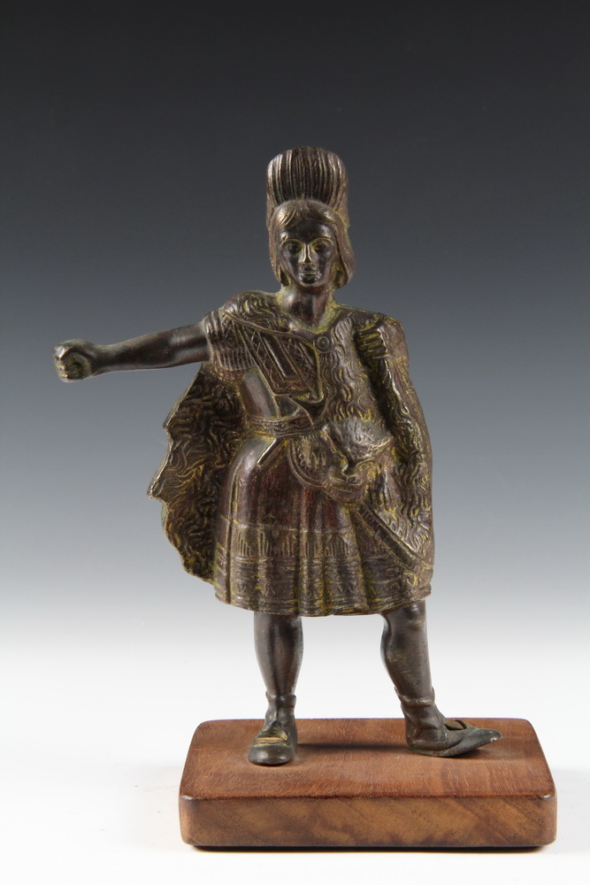 EARLY BRONZE STATUETTE of a Native 16356d