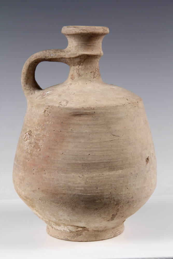 ANCIENT POTTERY - Medium Sized Terra