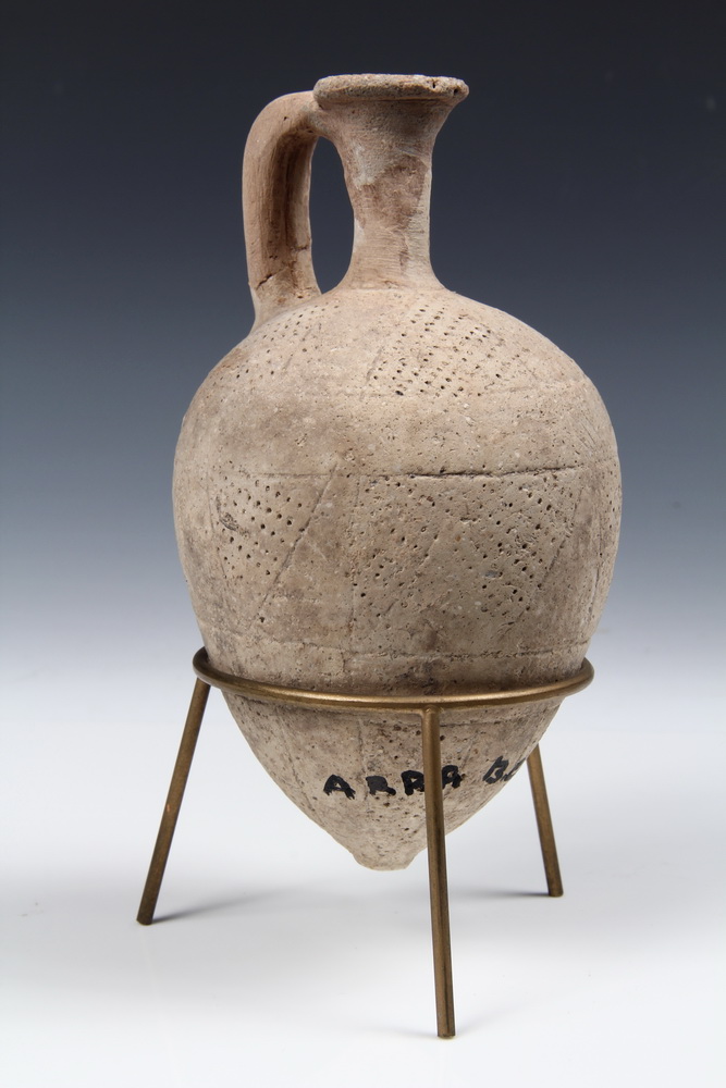 ANCIENT POTTERY - Small Amphora with