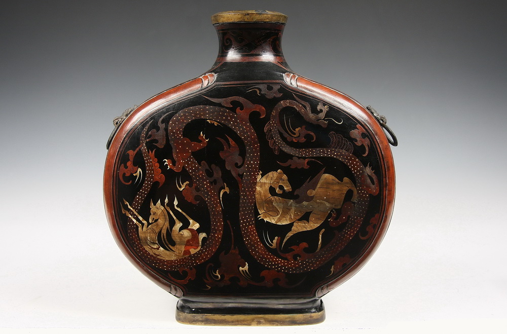 CHINESE HAN DYNASTY WOOD AND LACQUER 16365b