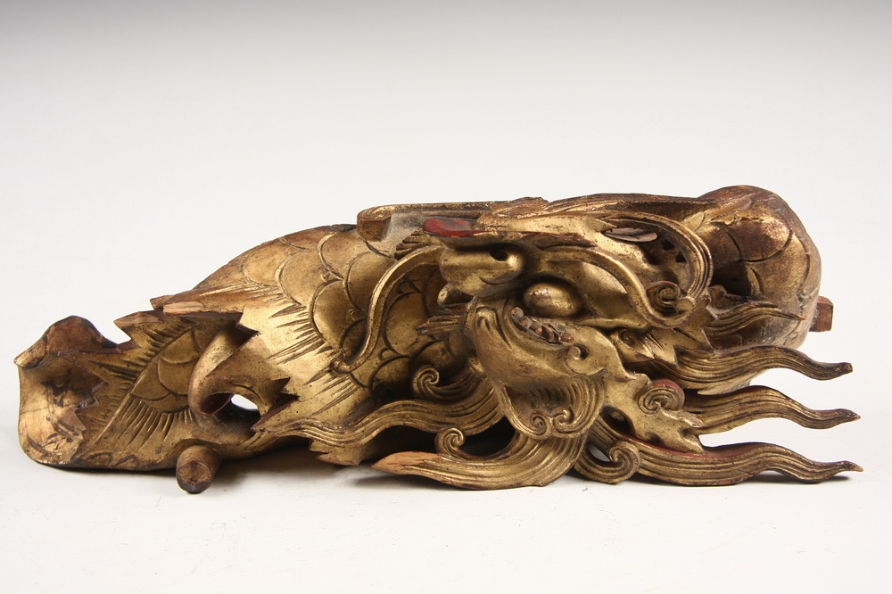 CHINESE GILTWOOD CARVING Early 1636d6