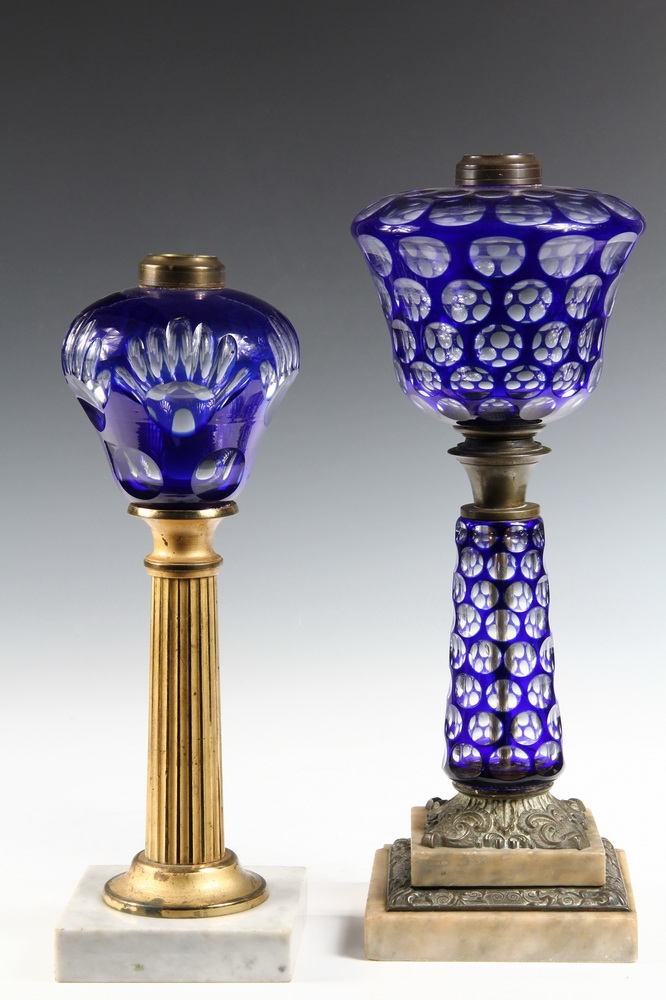 (2) BLUE CUT TO CLEAR BANQUET OIL LAMPS