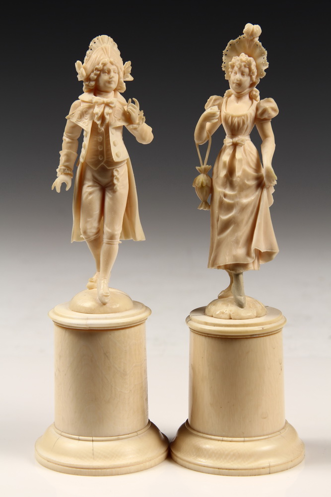 IVORY FIGURINES Figures of French 163886