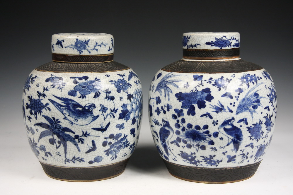 PAIR CHINESE PORCELAIN JARS Large 163dba