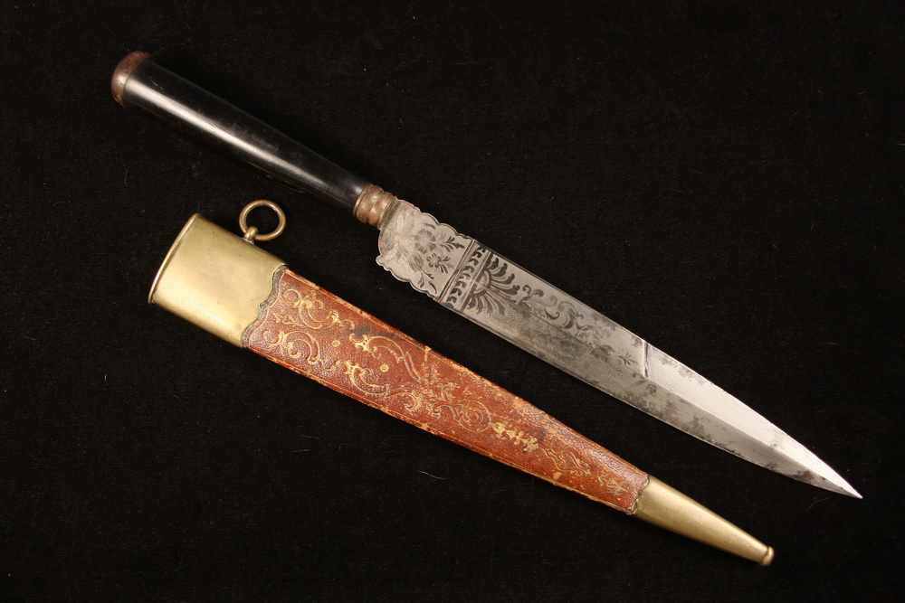 19TH C FRENCH DIRK WITH SCABBARD 163dd4