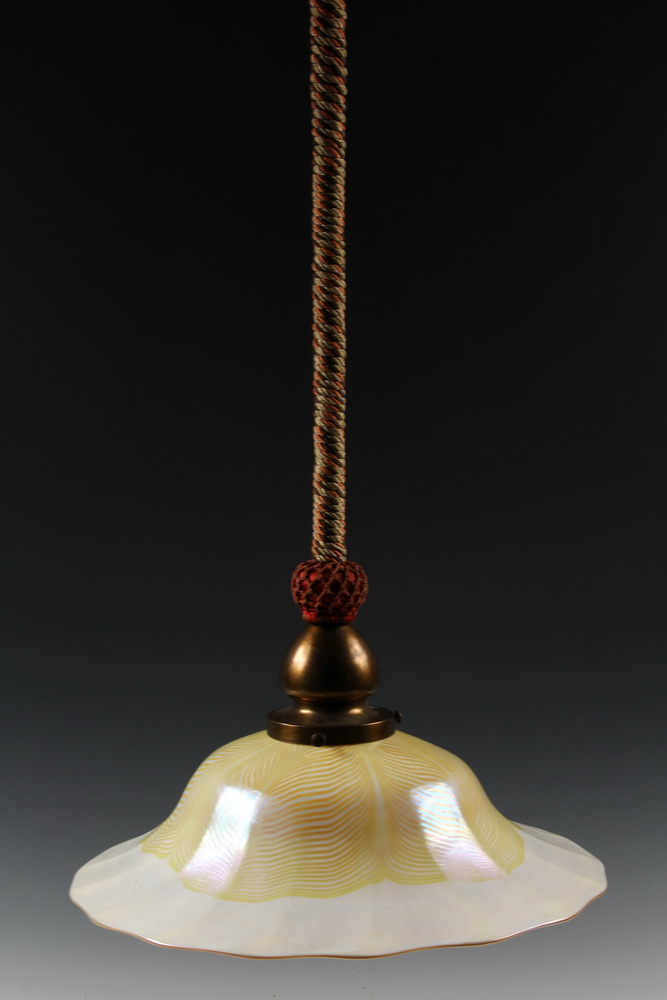 CEILING LIGHTING FIXTURE - Early