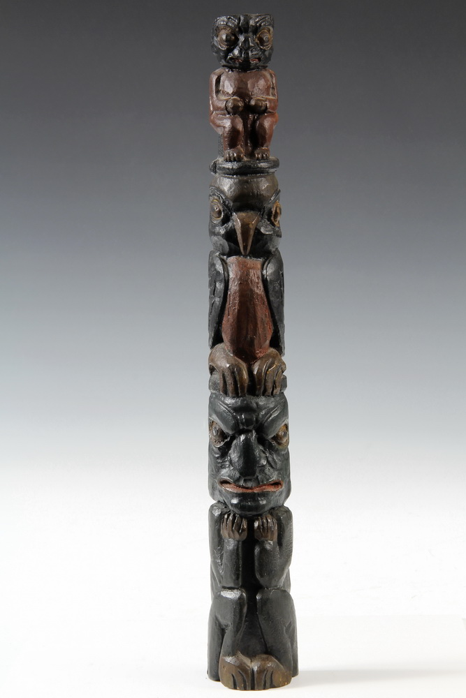 MINIATURE NATIVE AMERICAN TOTEM 164051