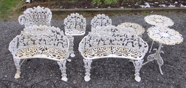 Cast iron grape pattern patio set