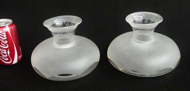 Pair small Sinumbra French glass 16456e