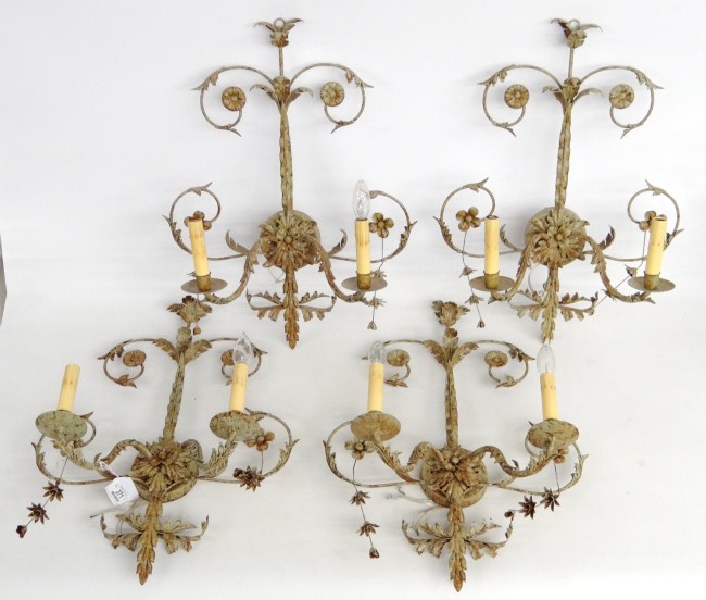Set of four decorative painted 164583