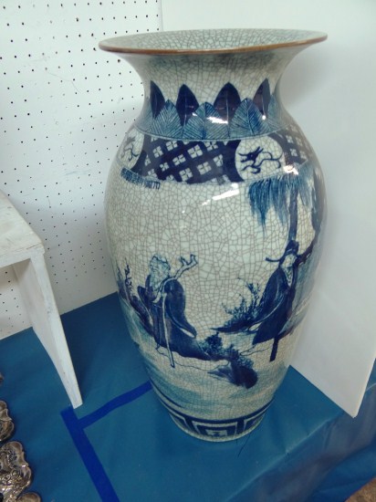 Large Asian porcelain vase. 25