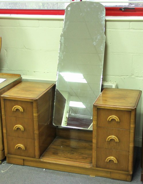 An Art Deco style dressing table with