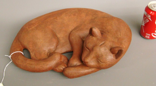 Folk art carved sleeping cat Approx  1620cc
