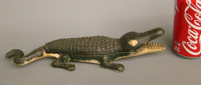 Early cast iron alligator cigarette 162163