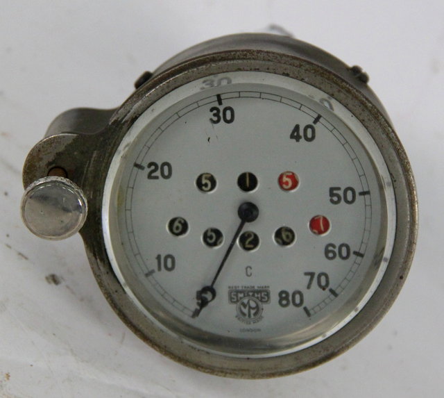An Alvis speedometer fully restored 1621ec