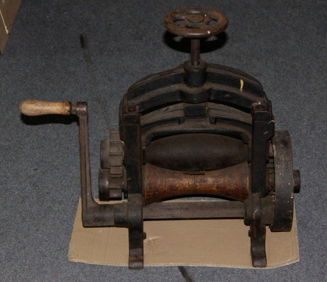 A fender press 54cm (21.25) high