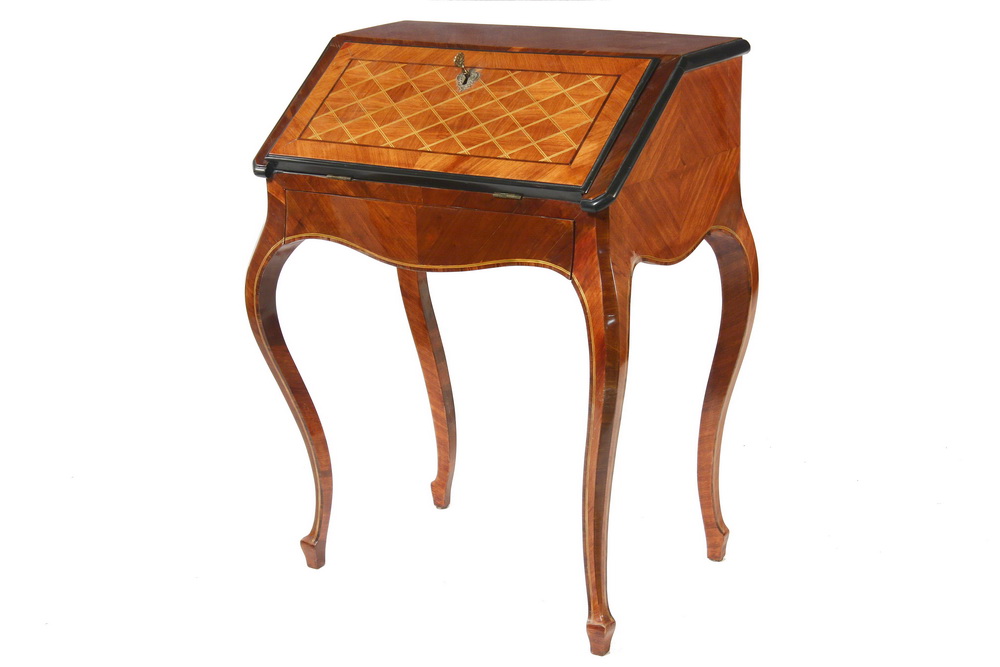 BUREAU DE DAME A Louis XV style 162ae4