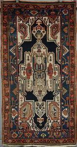 AREA RUG - 3'7'' x 6'8'' - Ca 1930