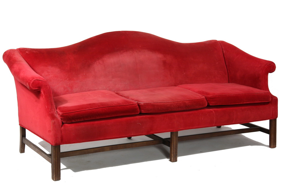 SOFA Chippendale Style Camelback 162b7d