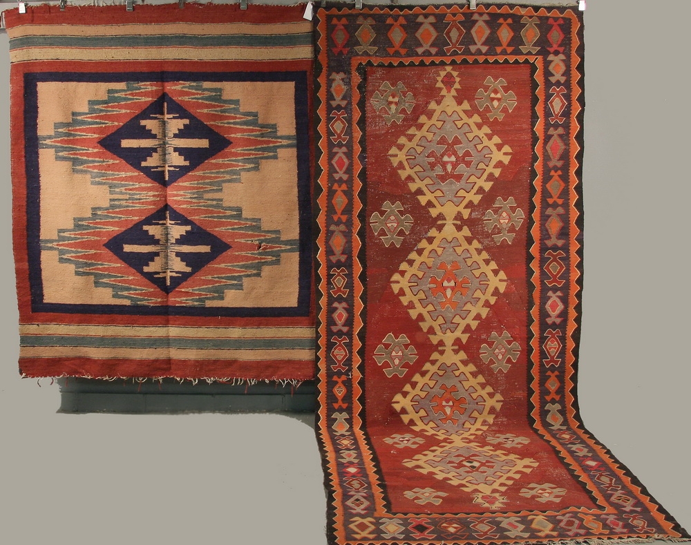  2 RUGS Kilim with a wine colored 162b92