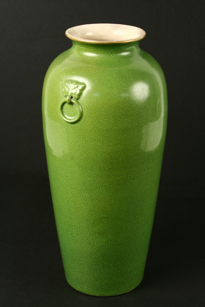 VASE - Chinese tapered urn form