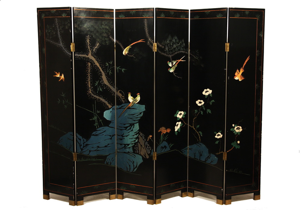 SIX-PANEL LACQUERED FOLDING SCREEN