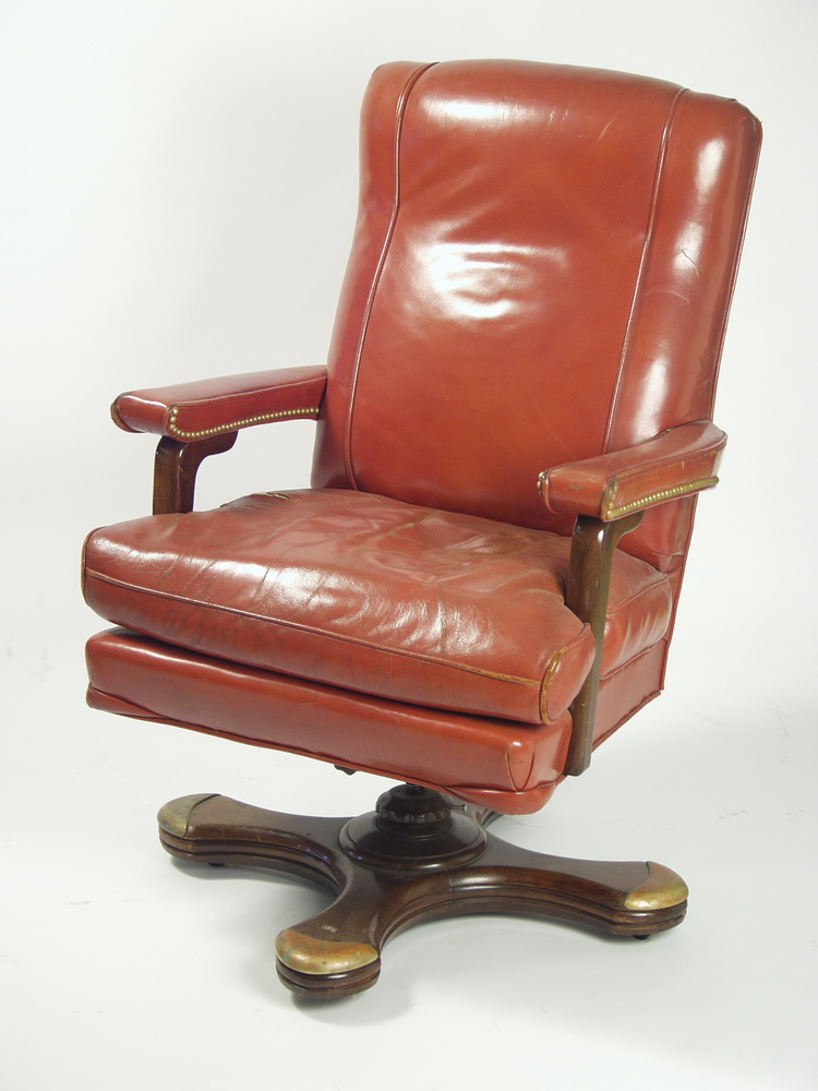 OFFICE CHAIR - Circa 1930-40 leather