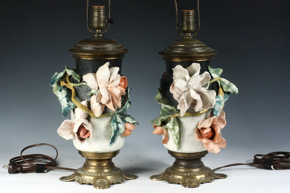 PAIR ITALIAN FAIENCE TABLE LAMPS 162dbe