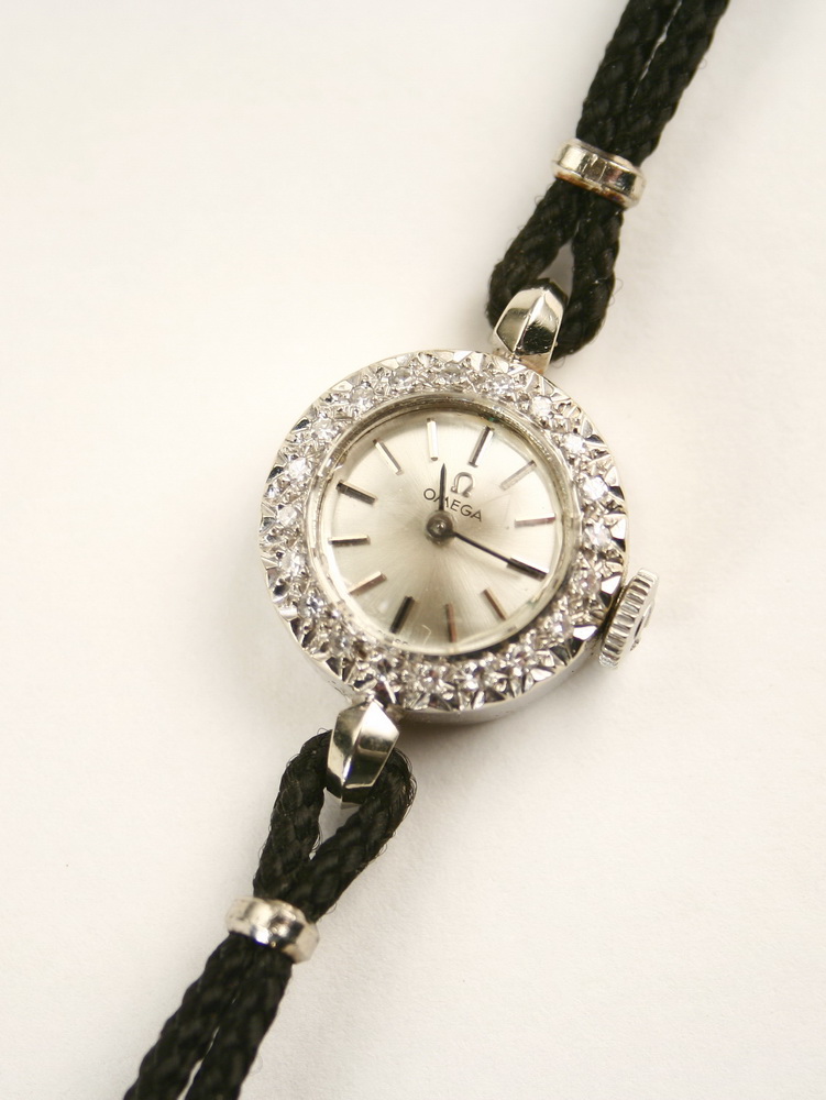 LADY S WATCH 14K white gold and 162e7c