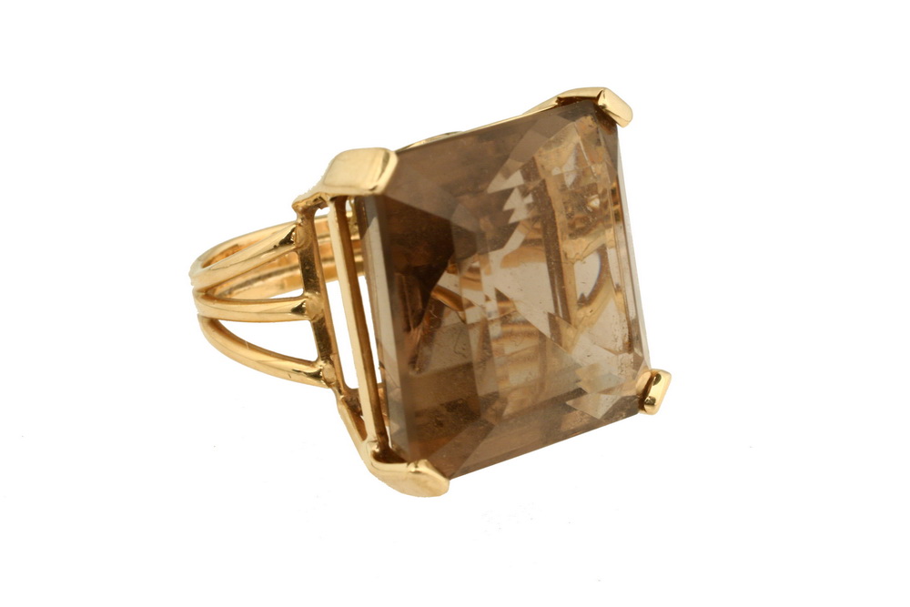 LADY S RING One 14K yellow gold 162e88