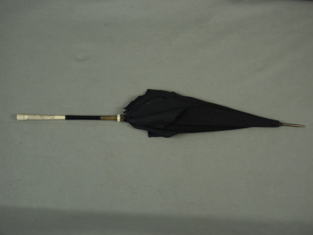 PARASOL Carved ivory handle  162eb5