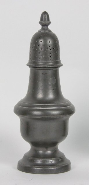 A Georgian pewter caster of baluster 165b67