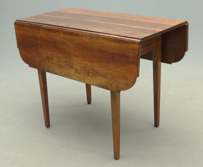 19th c. dropleaf Pembroke table.