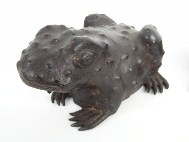 Lot three bronze frog ornaments.