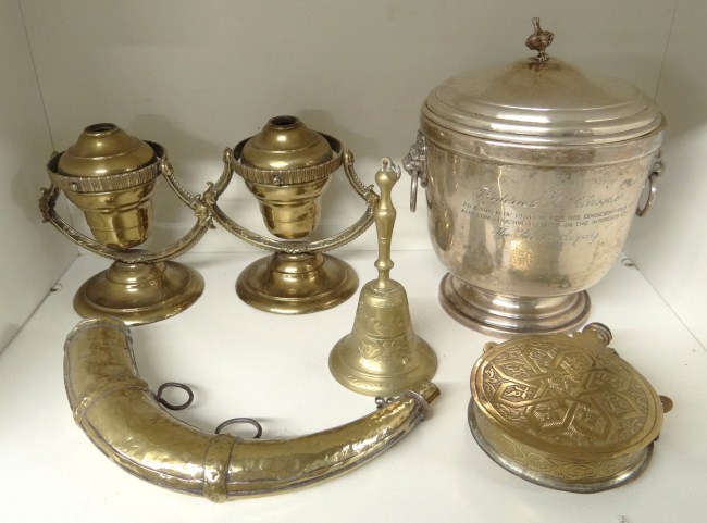 Misc metalware including silverplate 165fe3